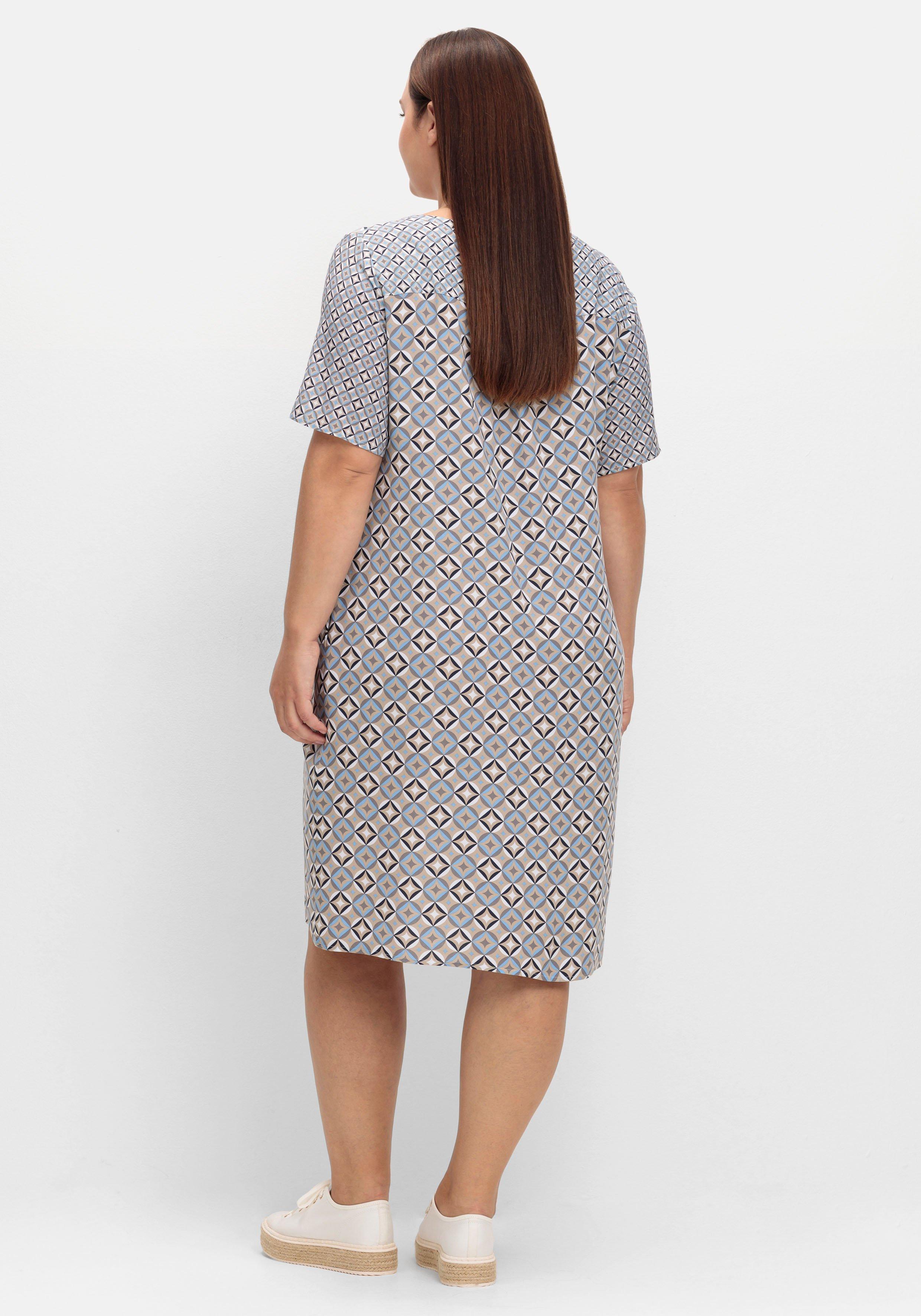 Kleid mit Grafikprint und Tunika-Ausschnitt