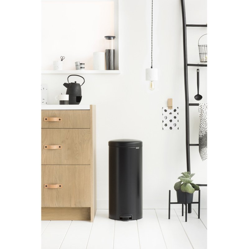 Poubelle 30 litres ronde à pédale Brabantia NewIcon