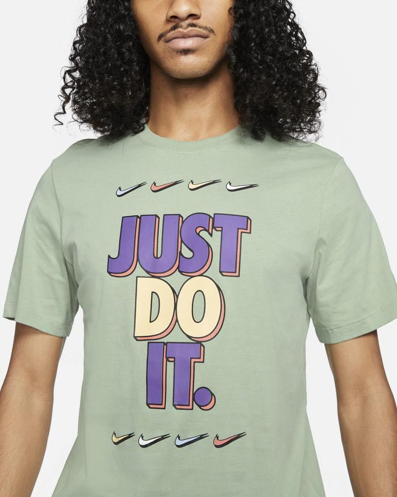 T-shirt Nike Sportswear Vert pour homme