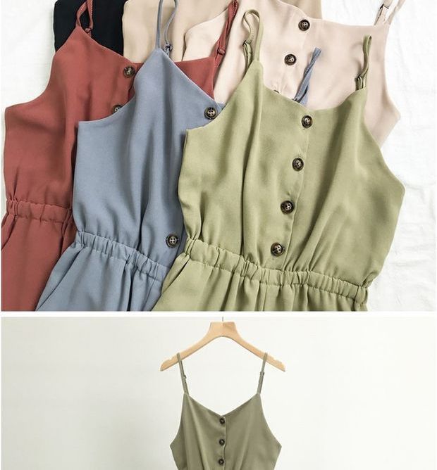 Pinatra - Chiffon jumpsuit met spaghettibandjes en wijde pijpen
