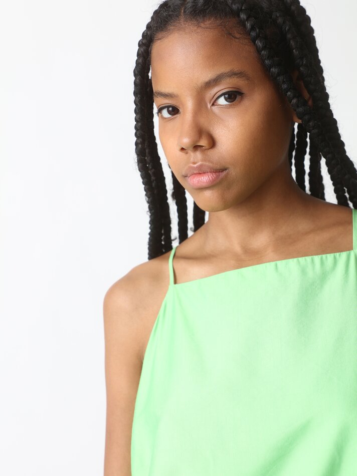Vestido curto com decote halter - Verde claro