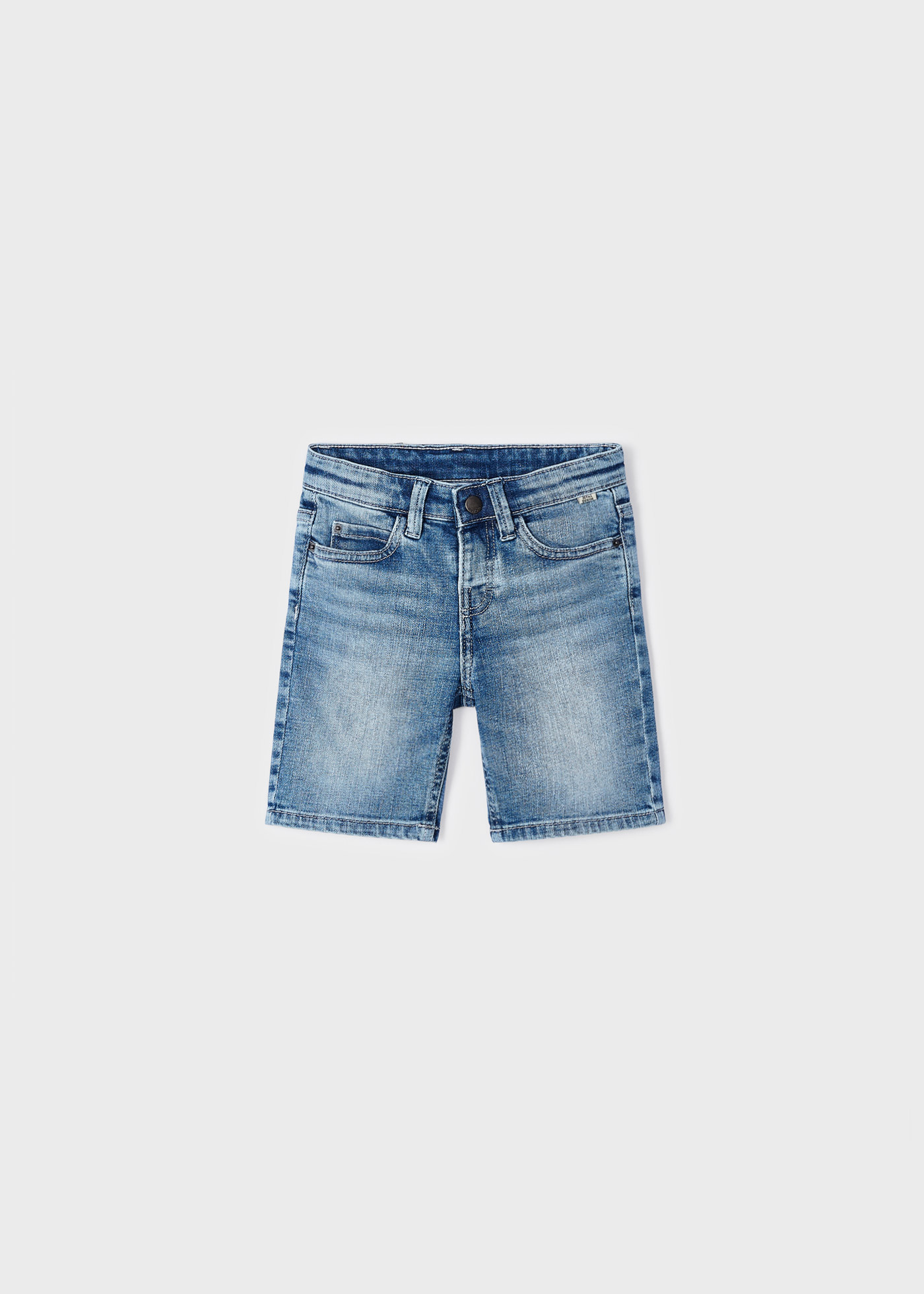 Bermuda jeans feita com algodão sustentável para meninos