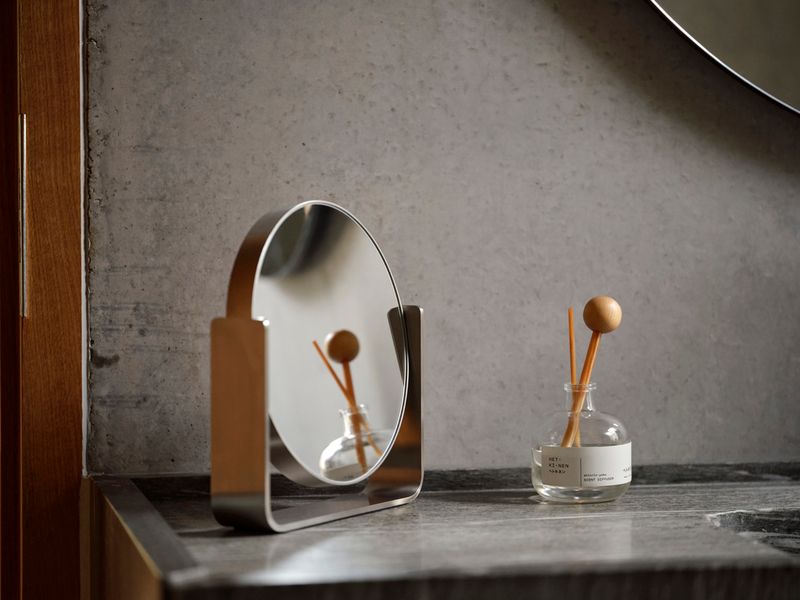 Zone Denmark Tischspiegel Zone Ume, Silber Make-up-Spiegel