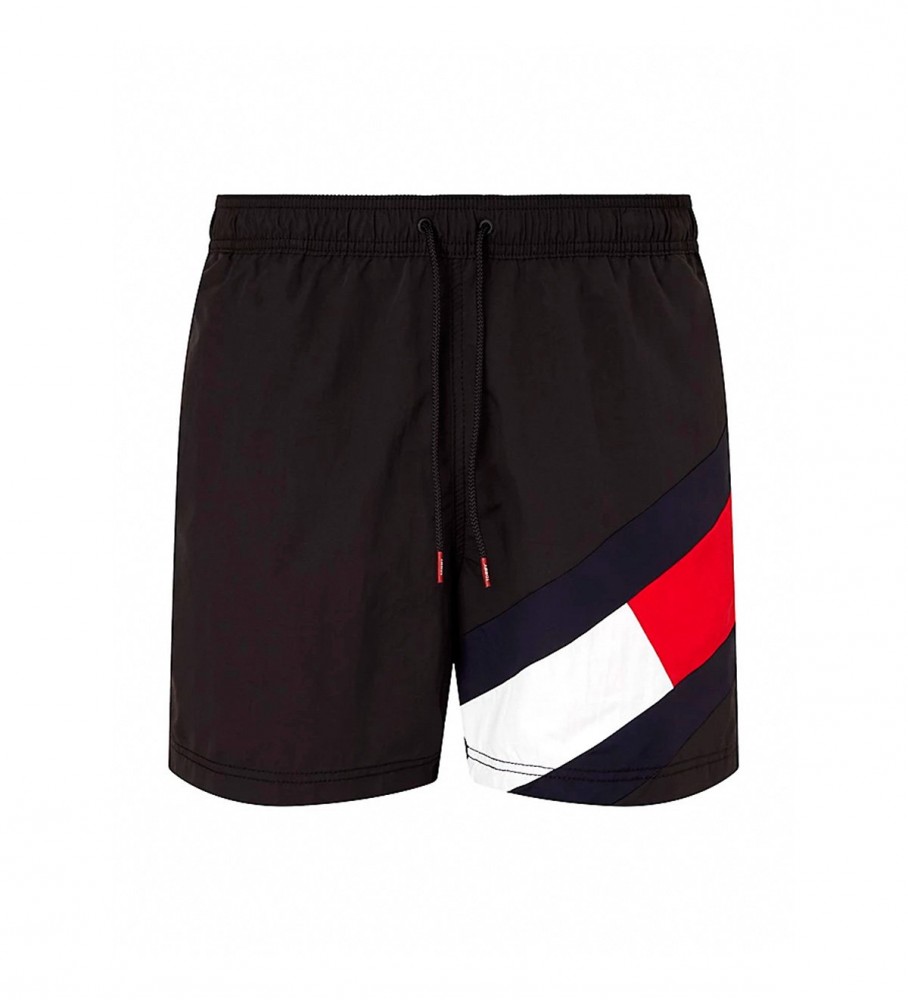 Calção de banho Tommy Hilfiger de comprimento médio com cordão preto.