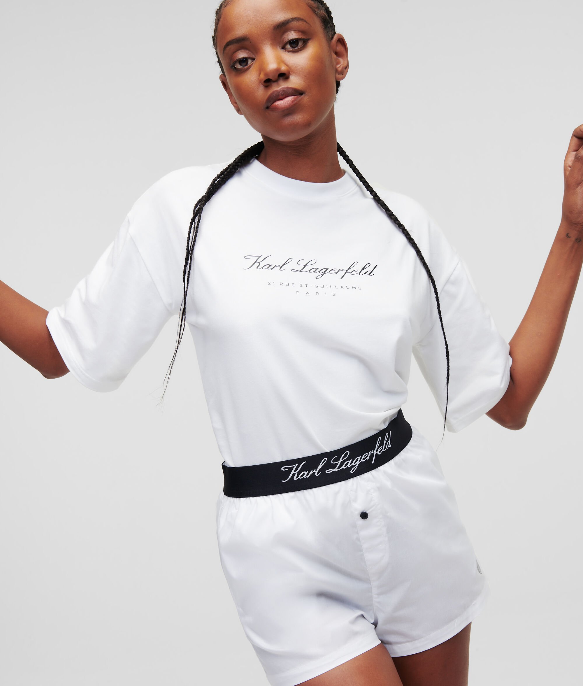 ENSEMBLE PYJAMA T-SHIRT ET SHORT HOTEL KARL