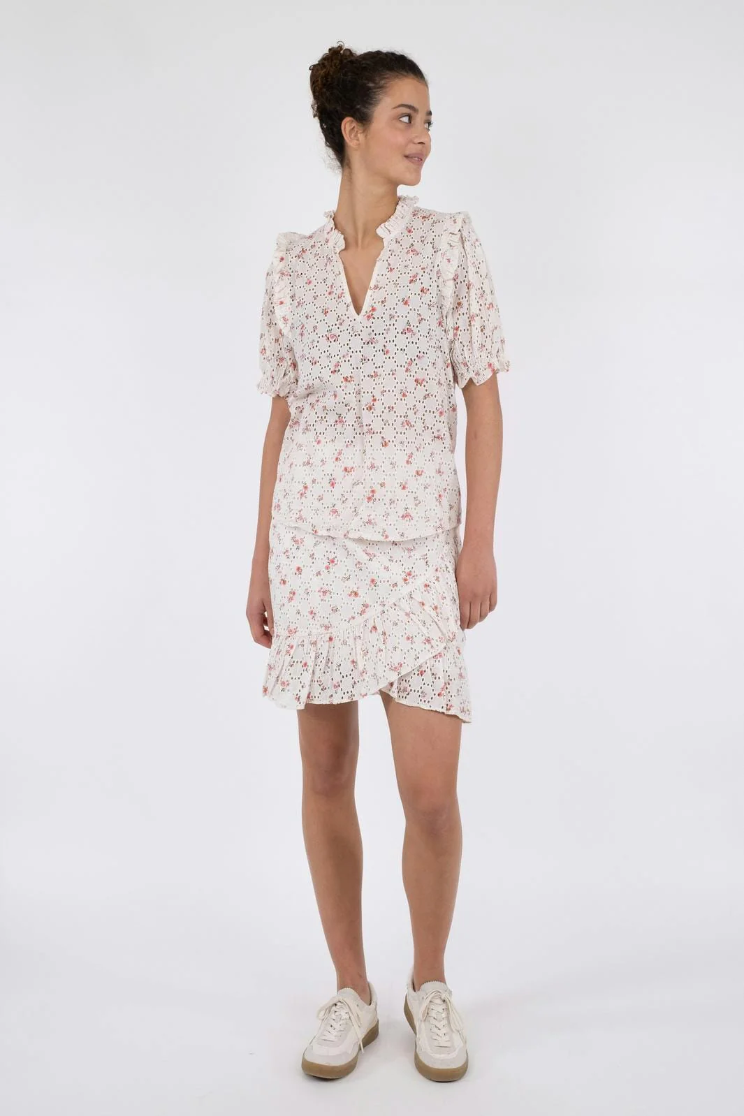 Neo Noir Rosalie Embroidery Rose Blouse