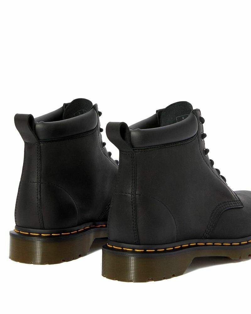 DR. MARTENS<br>Botas 939 Ben Boot em couro oleoso