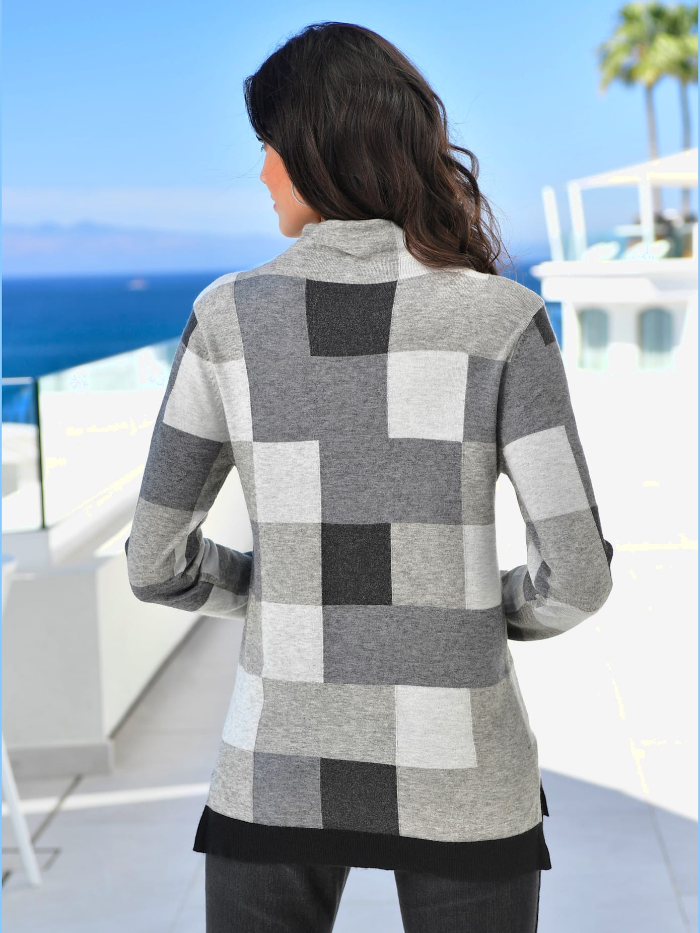 Pull femme à carreaux intarsia col montant