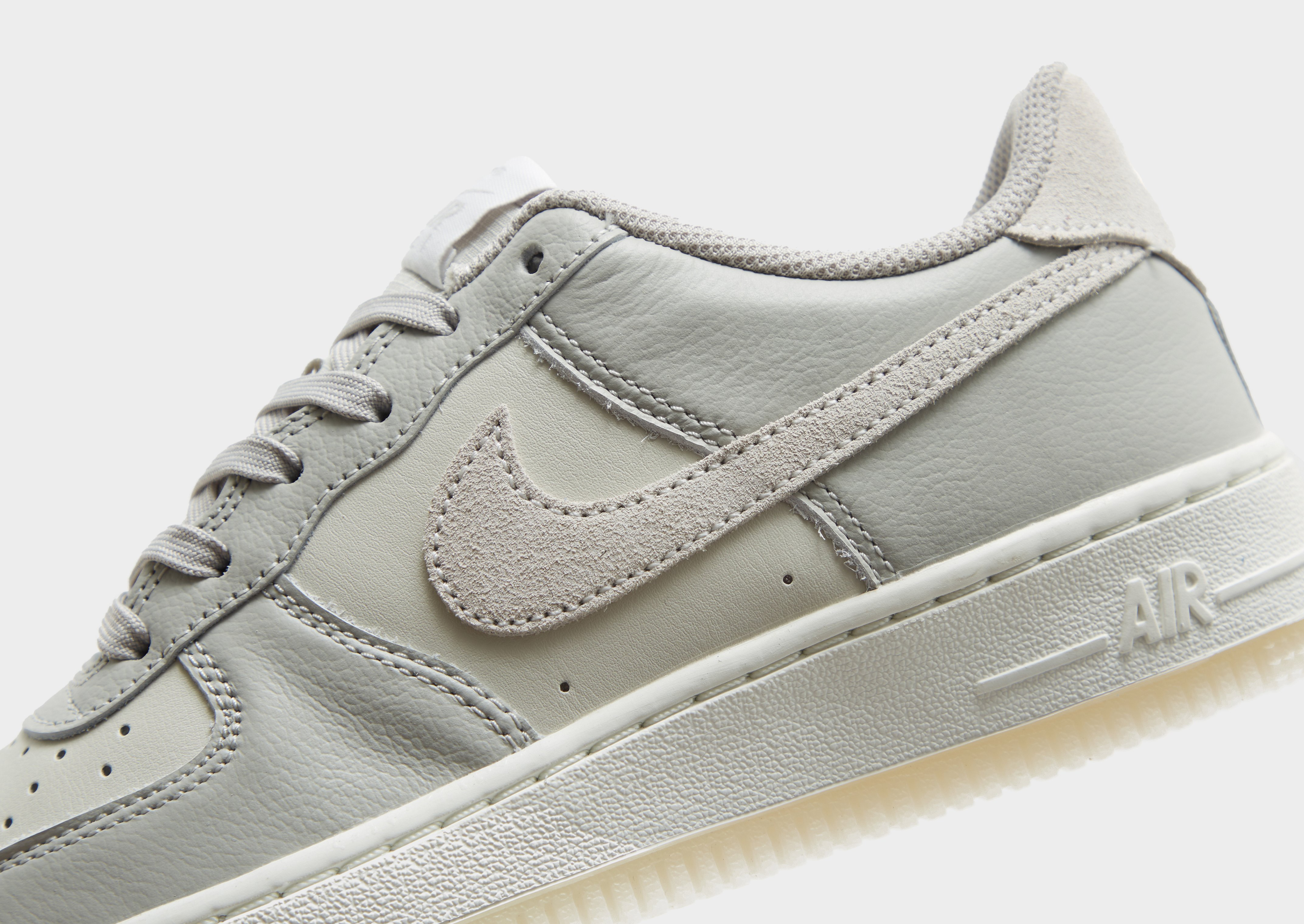 Nike Air Force 1 LV8 5 Junior