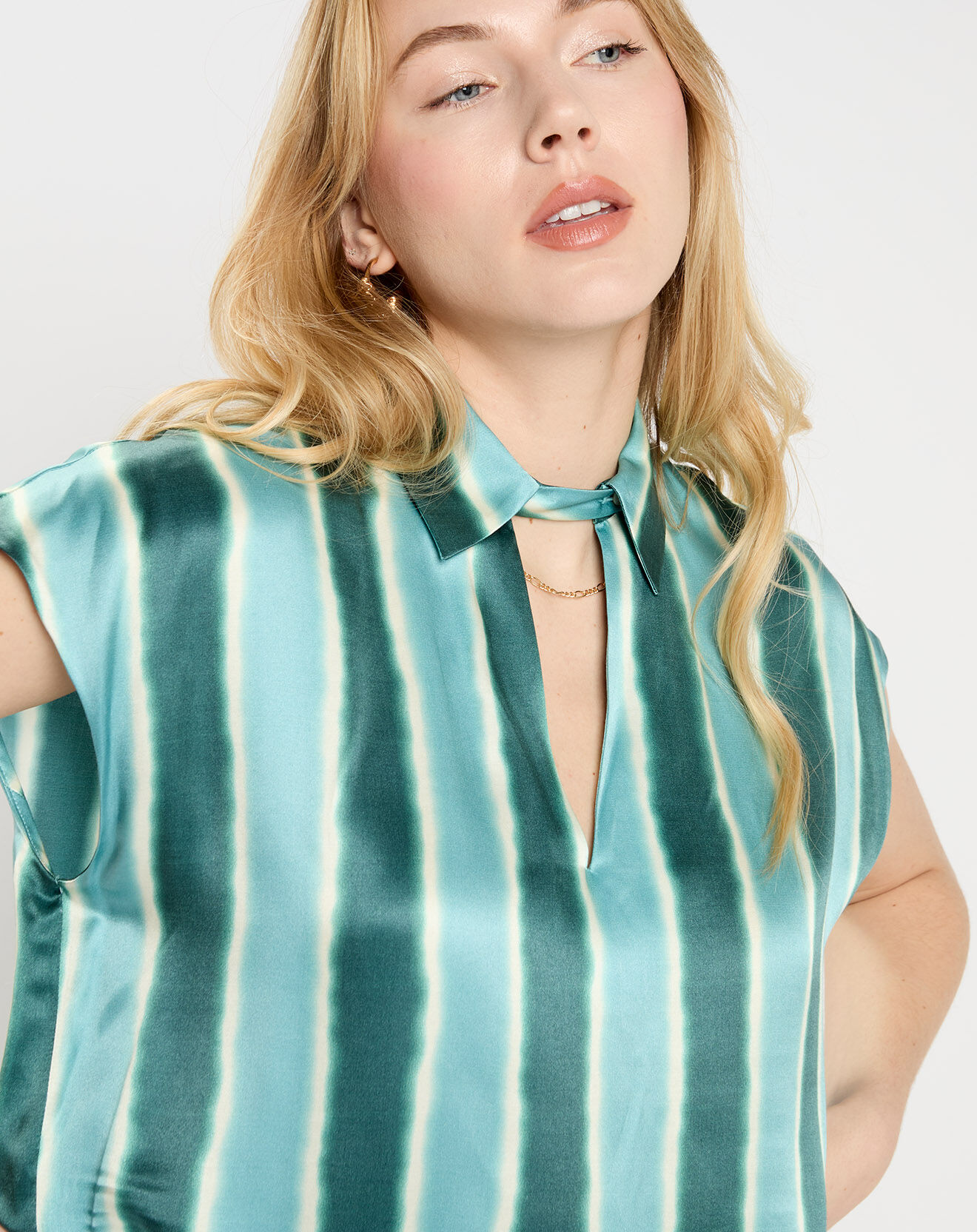 Lauren Vidal Top en Soie mélangée Milo aqua