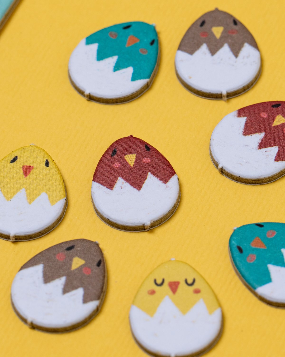 Brettspill Barn 4år+, Pocket size – Lagspill “Bygg trær og hjelp små kyllinger ut i verden” | Piu Piu Tiny Game