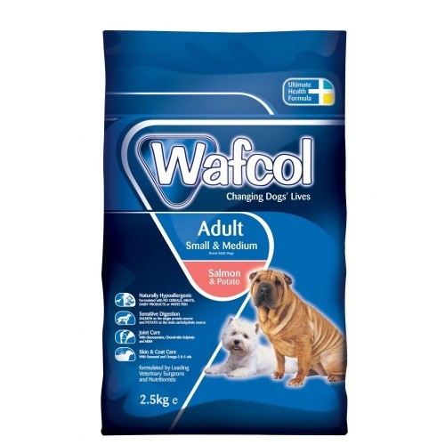 Ração para cães Wafcol com salmão e batata
