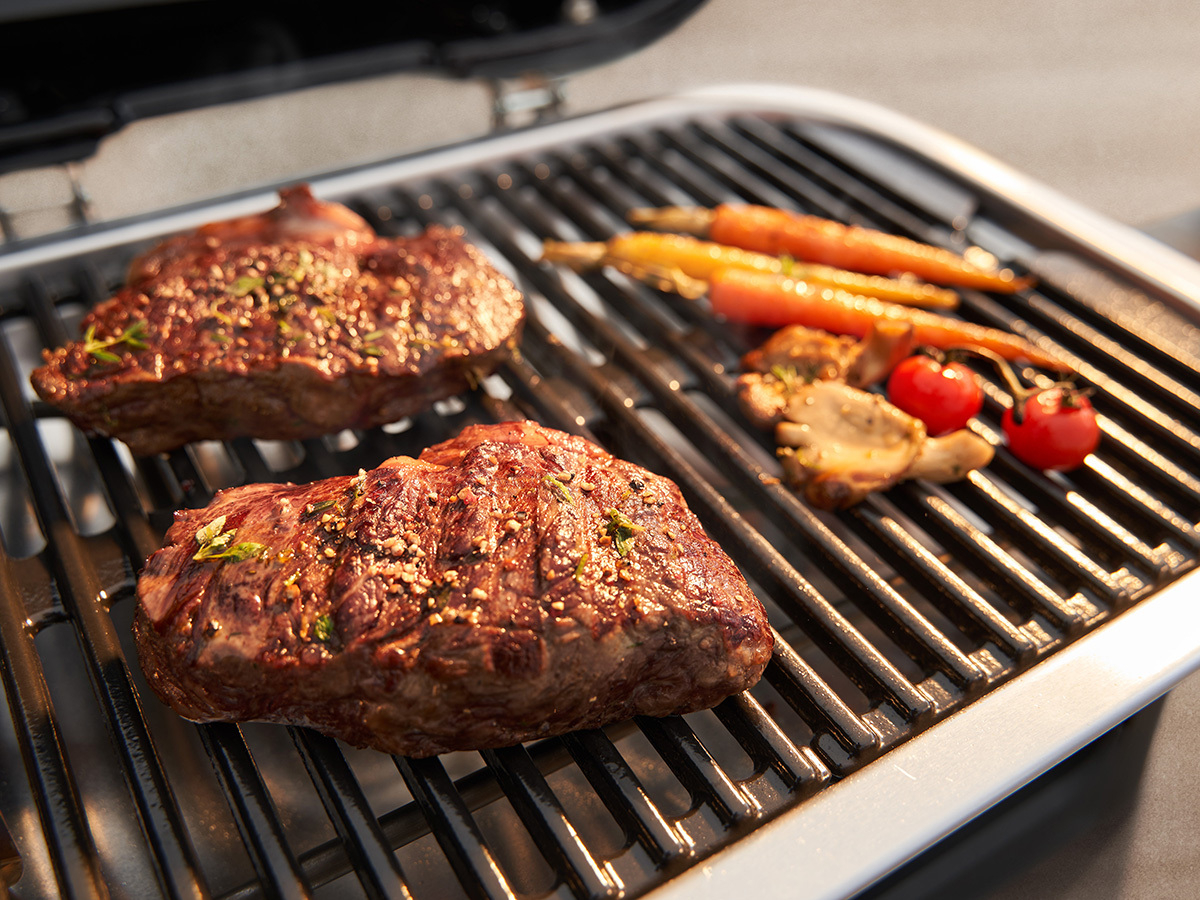 Weber Lumin Compact Black staande elektrische barbecue