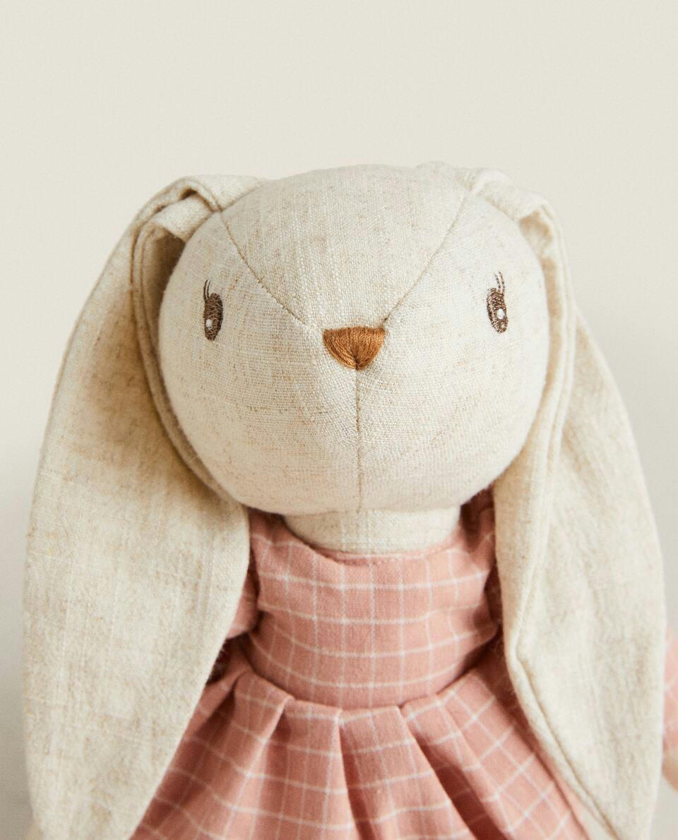 COELHINHO DE PELÚCIA INFANTIL