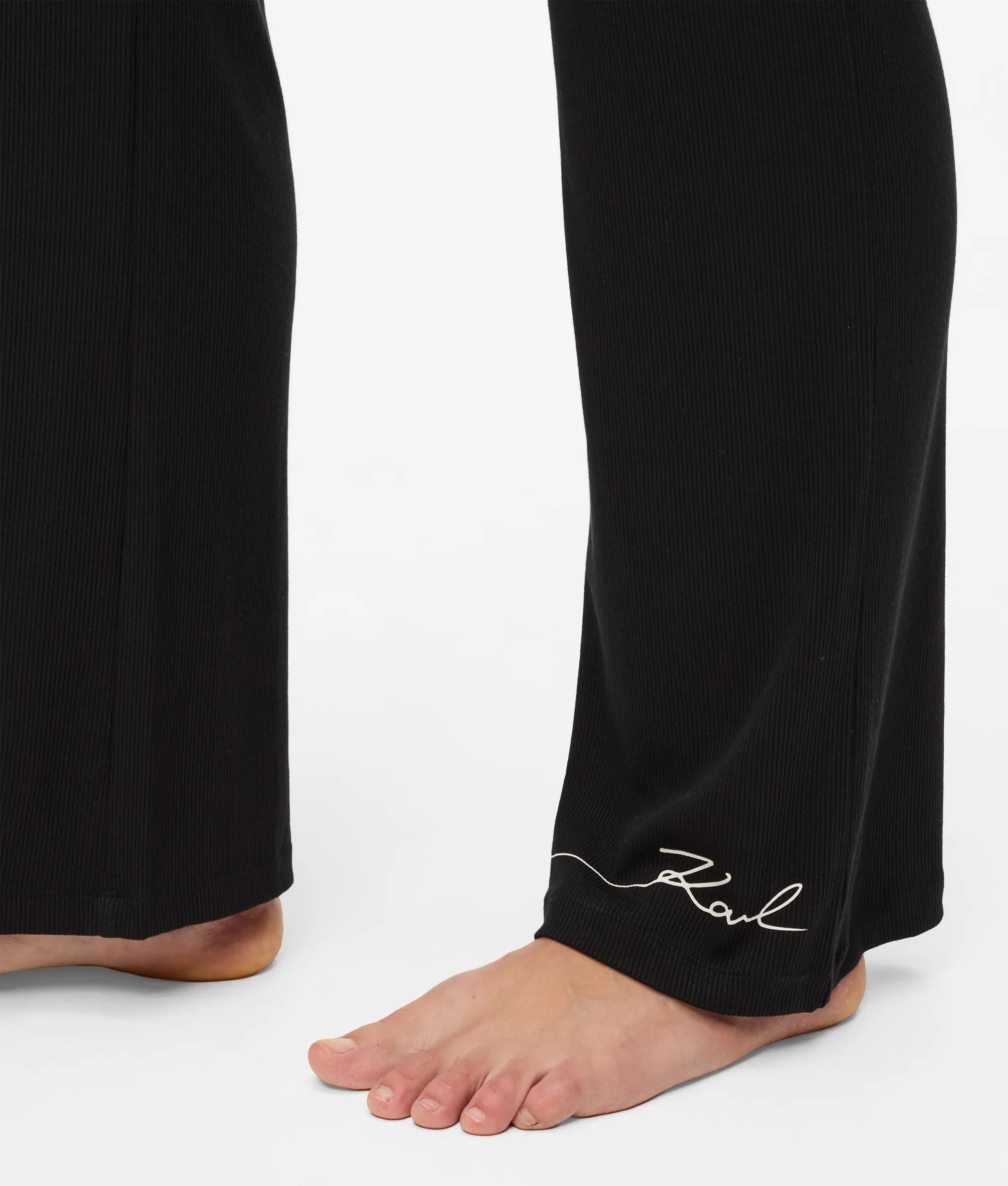 Handtekening loungewear uitlopende broek