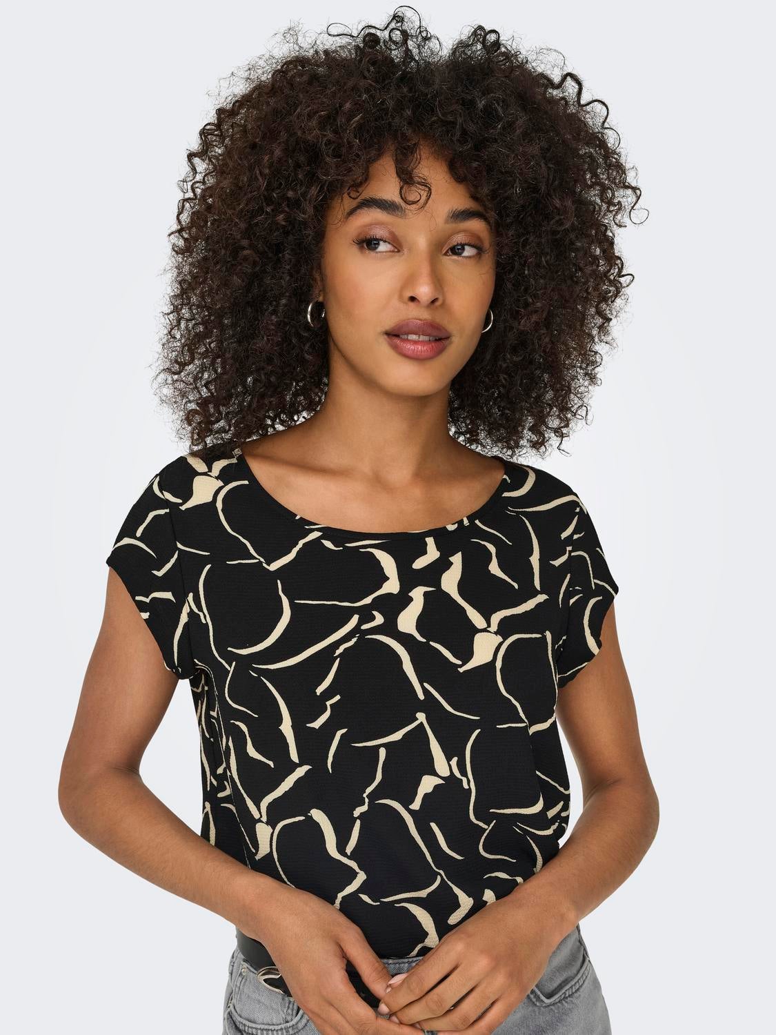 ONLVIC Top Black