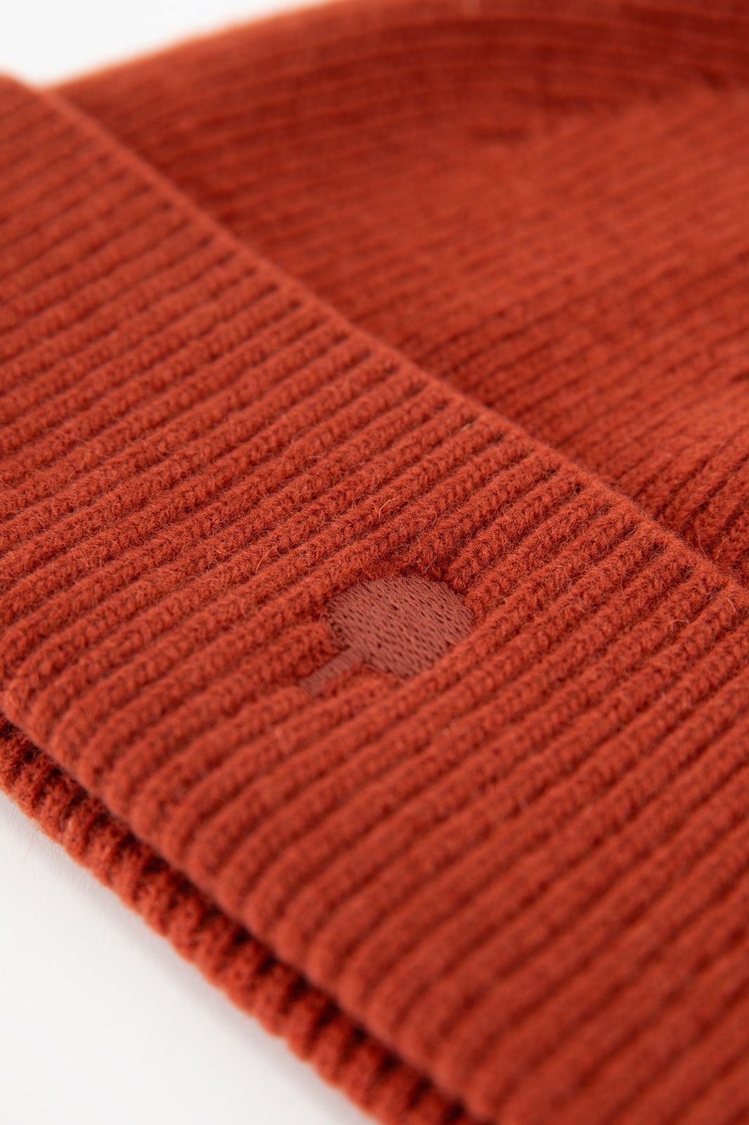 Faguo donkerrode beanie met artwork