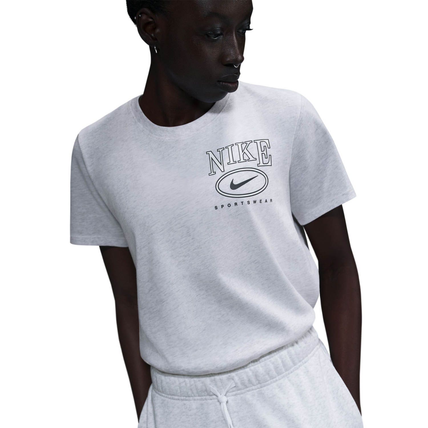 Nike  Sportswear Club Tee