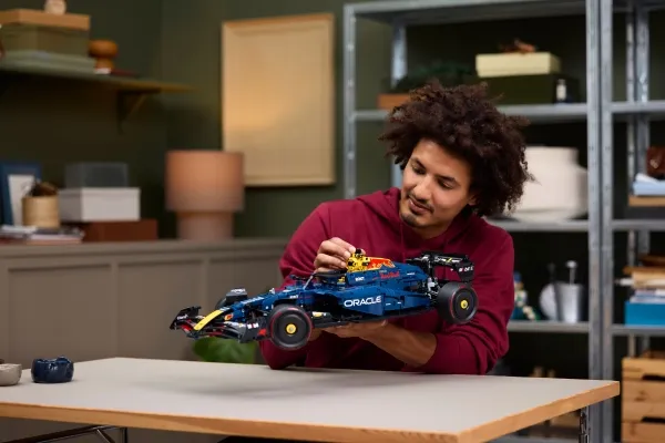 LEGO Technic 42206 Oracle Red Bull Racing RB20 F1-bil