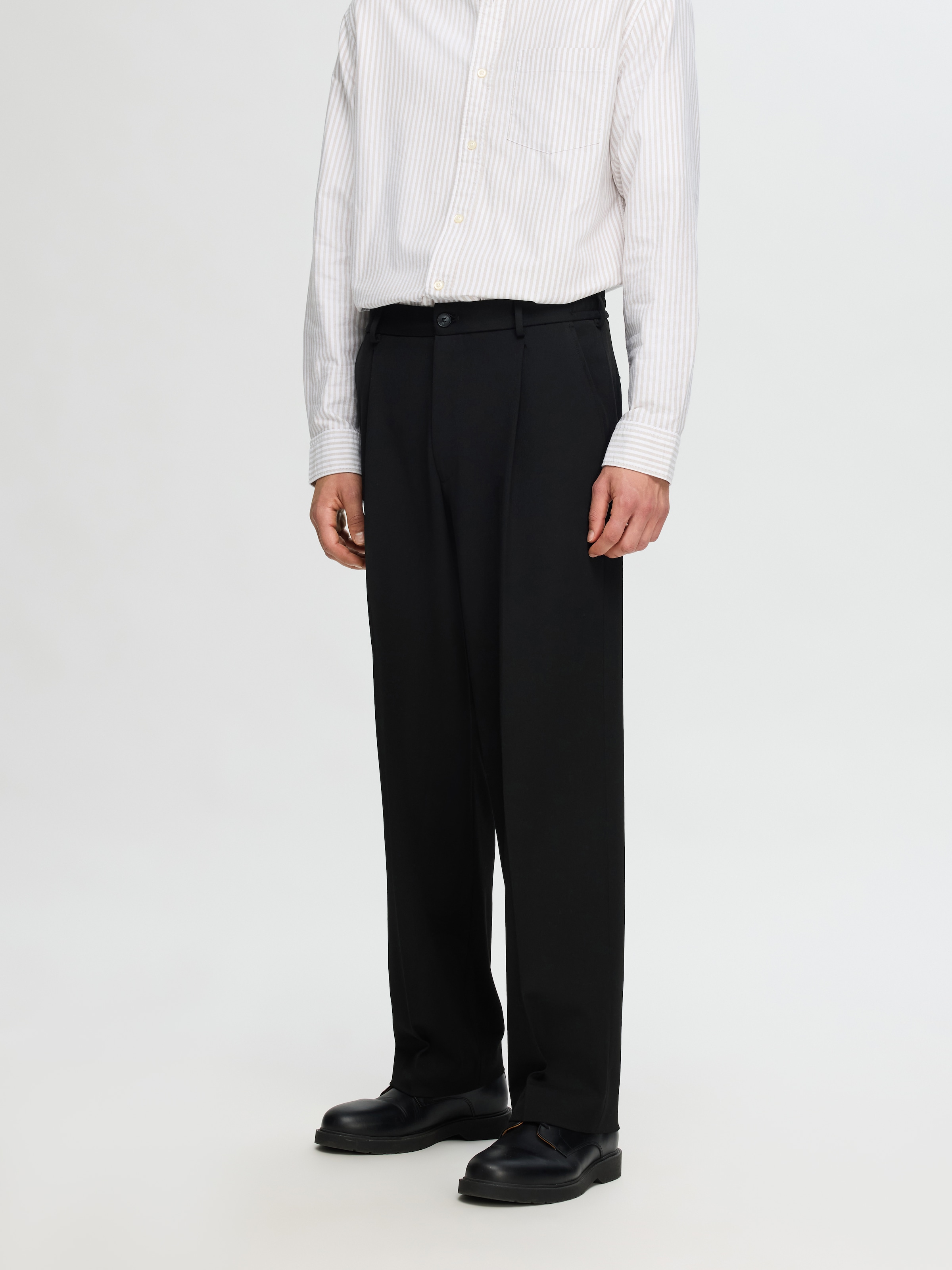 SELECTED HOMME Chinohose »SLH220-LOOSE FINN FLEX PANTS NOOS«