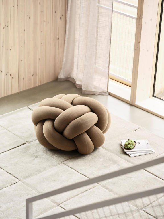 Design House Stockholm Knot kussen 60x60 Camel