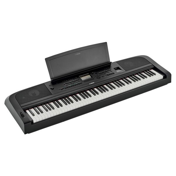 Yamaha DGX-670 B
