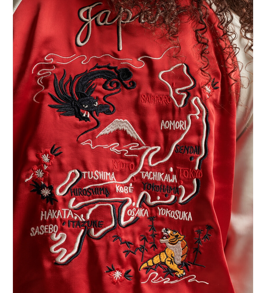 Jaqueta vintage Superdry com bordado vermelho Sukajan