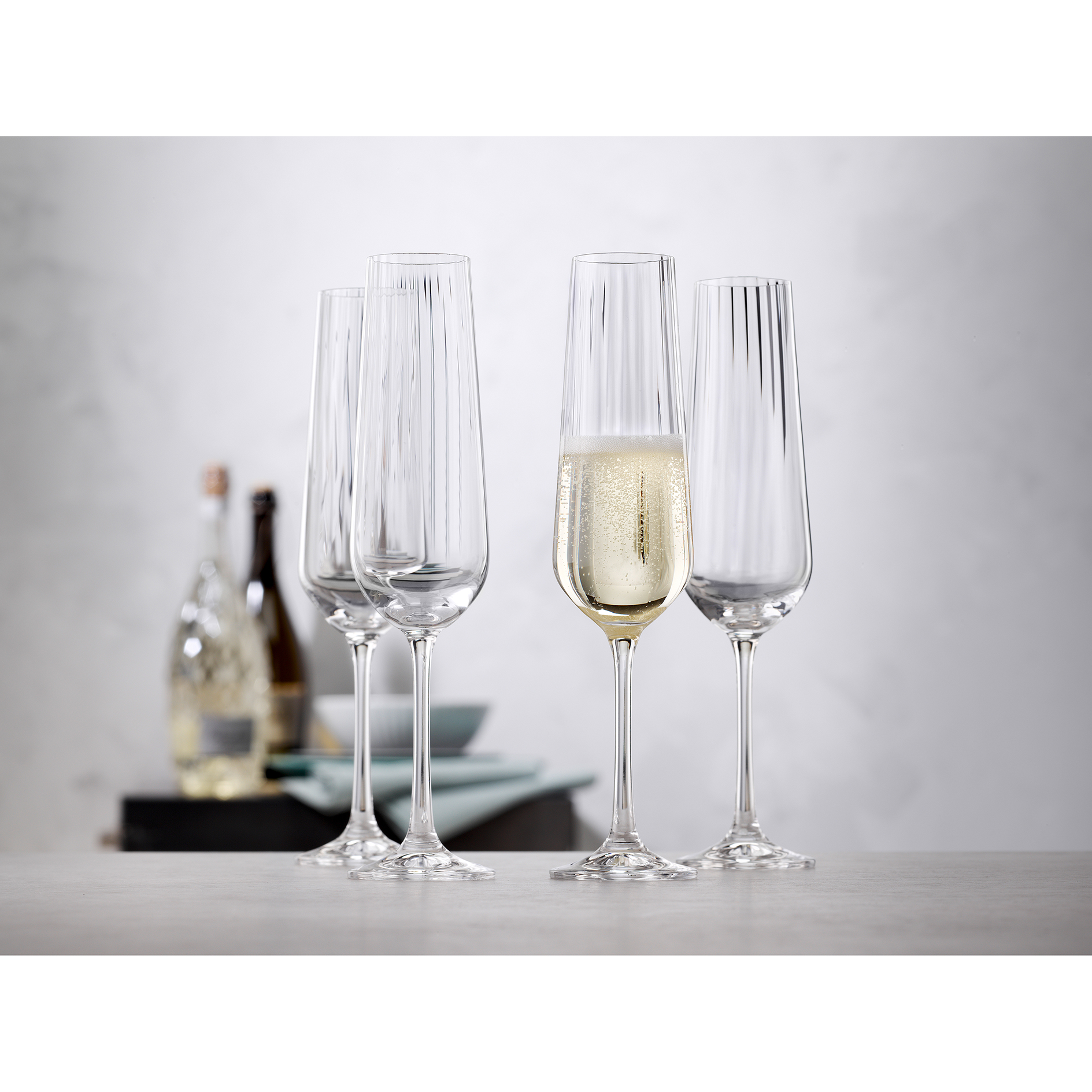 Sektkelch - klar - welliges Kristallglas - 200 ml