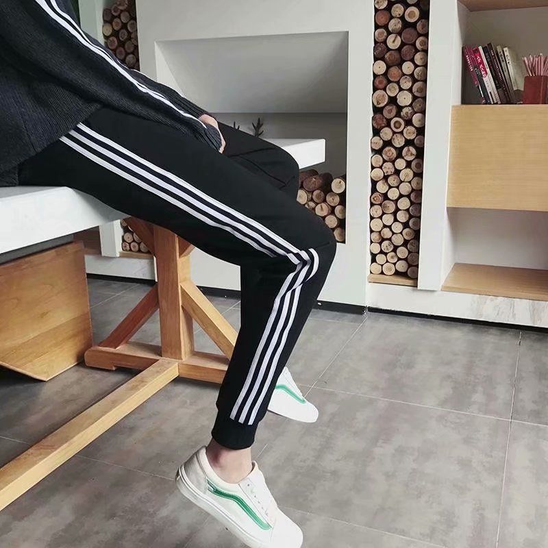 Wewewow - Cropped joggingbroek