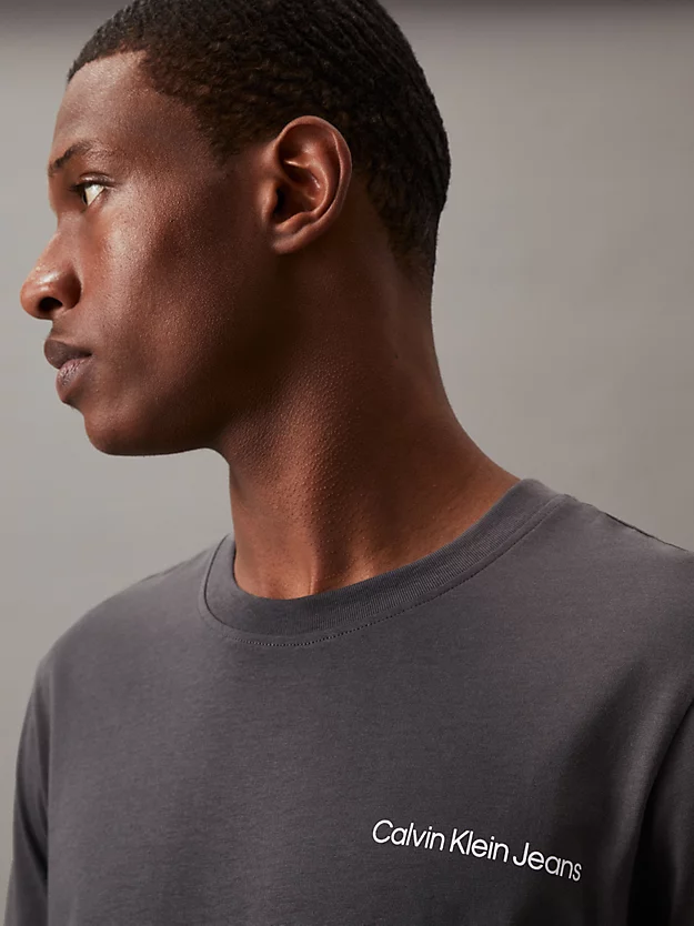 Camiseta slim fit com logo