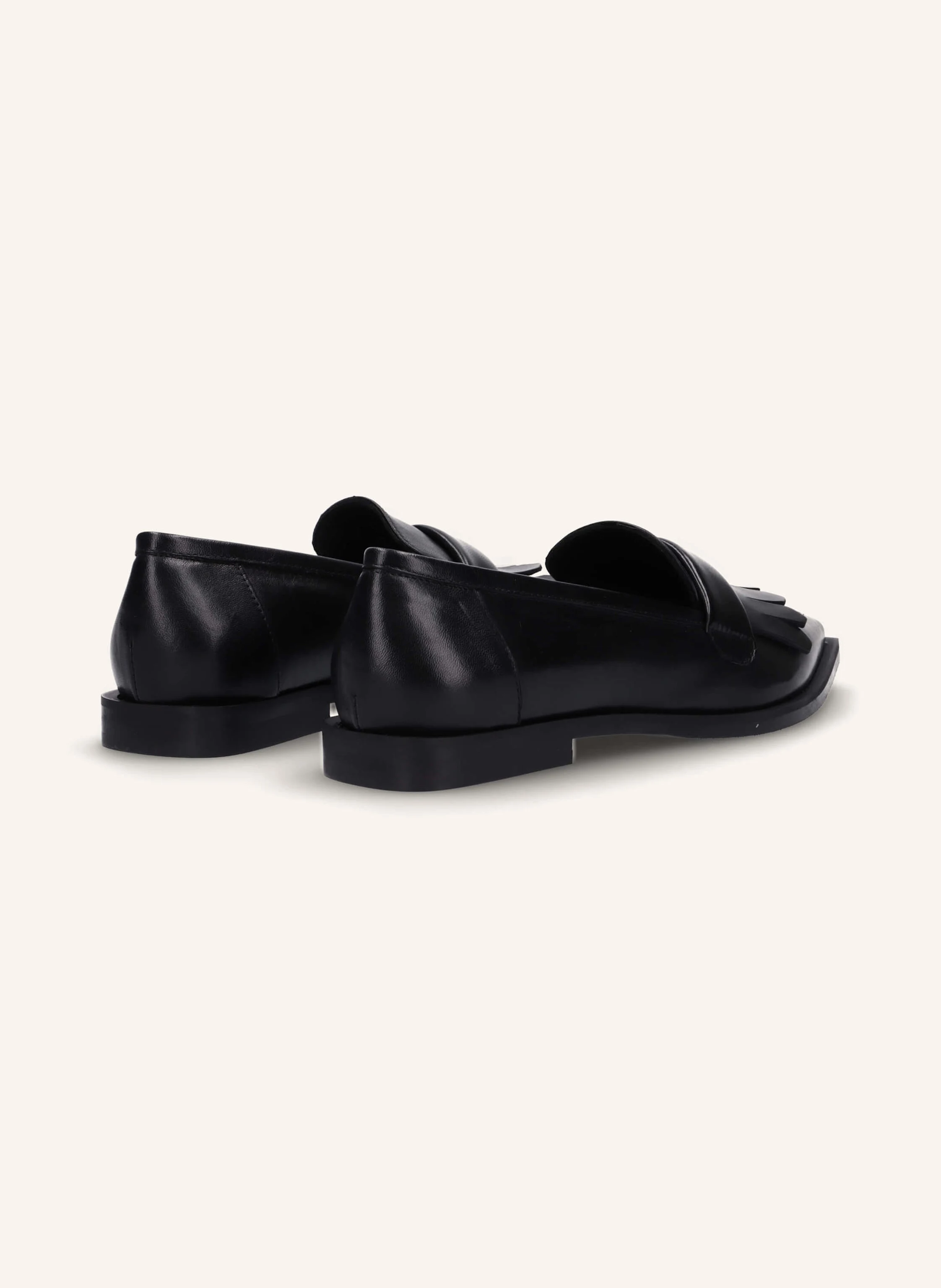 THEA MIKA Loafer