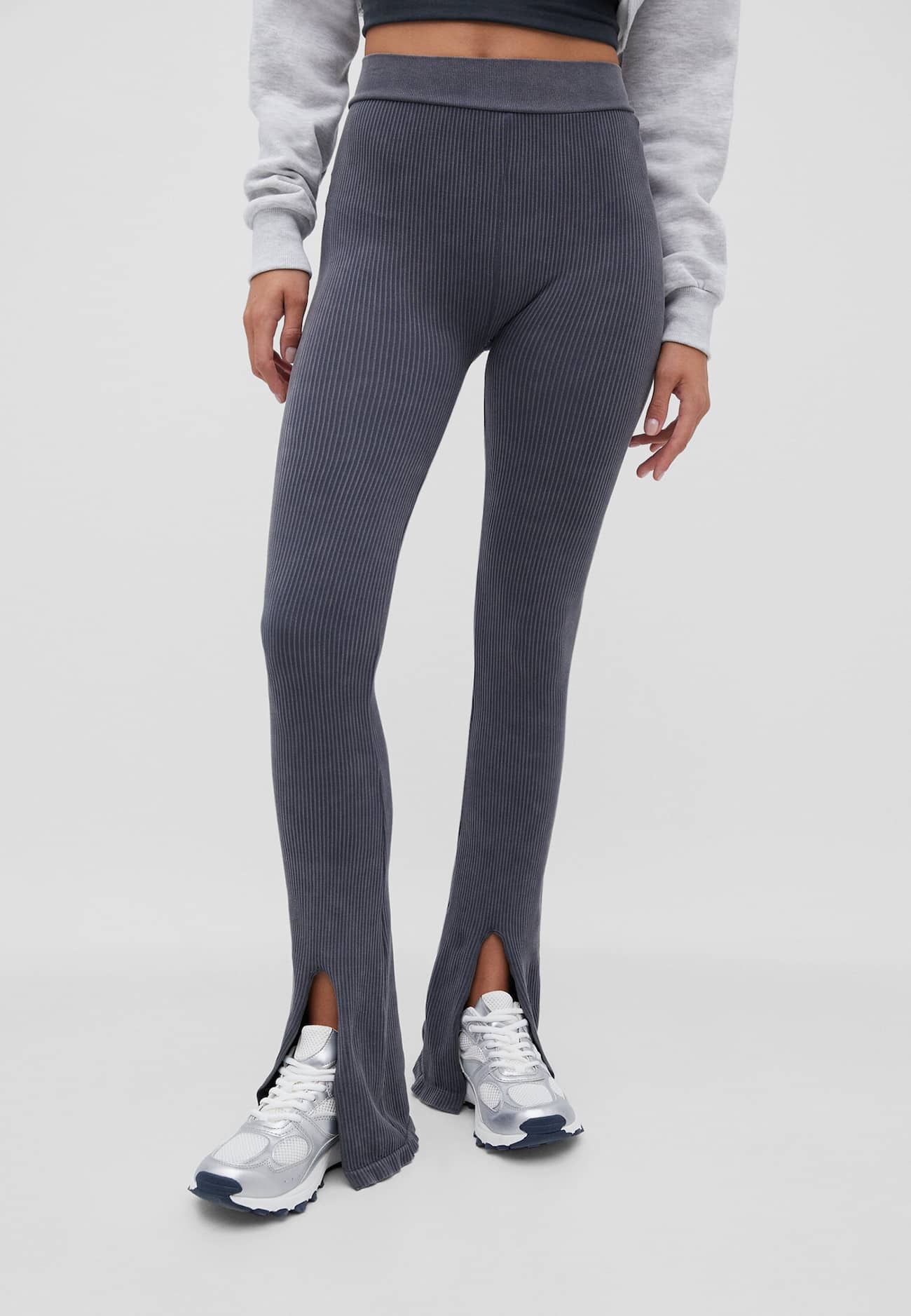 Leggings flare sem costura com fenda