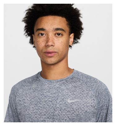 Maillot manches courtes Nike Dri-Fit ADV Stride Bleu Homme