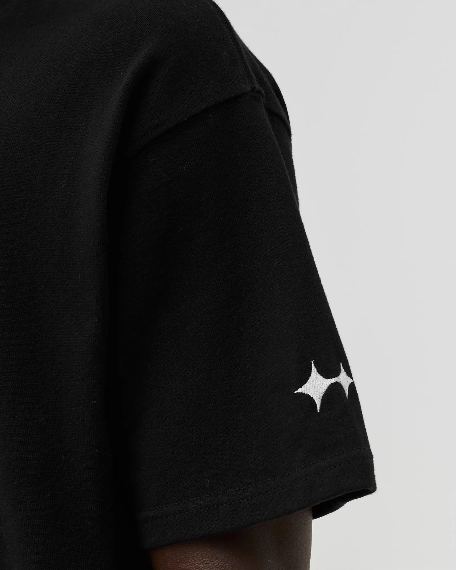Camiseta BSTN Heavyweight da marca BSTN