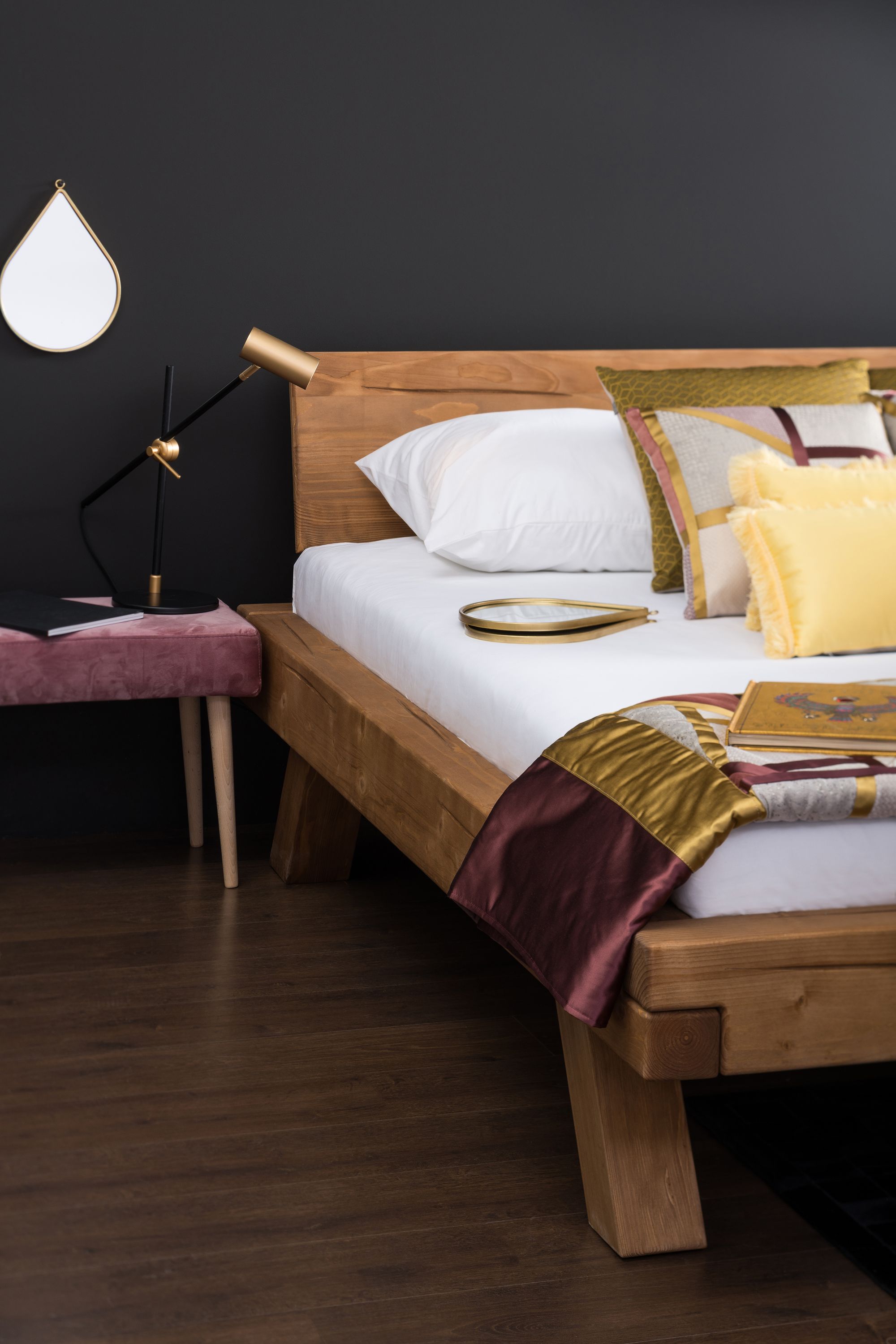 Balkenbett 160 x 200cm Massivholz Bettgestell Doppelbett Ehebett Bettrahmen