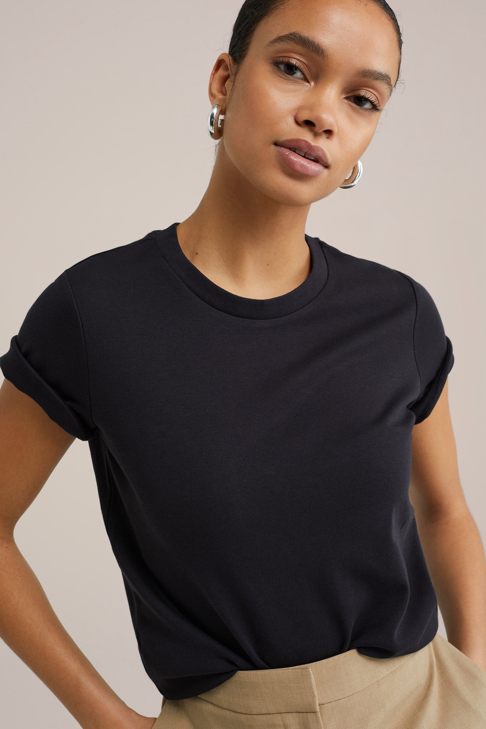 T-shirt WE Fashion Zwart