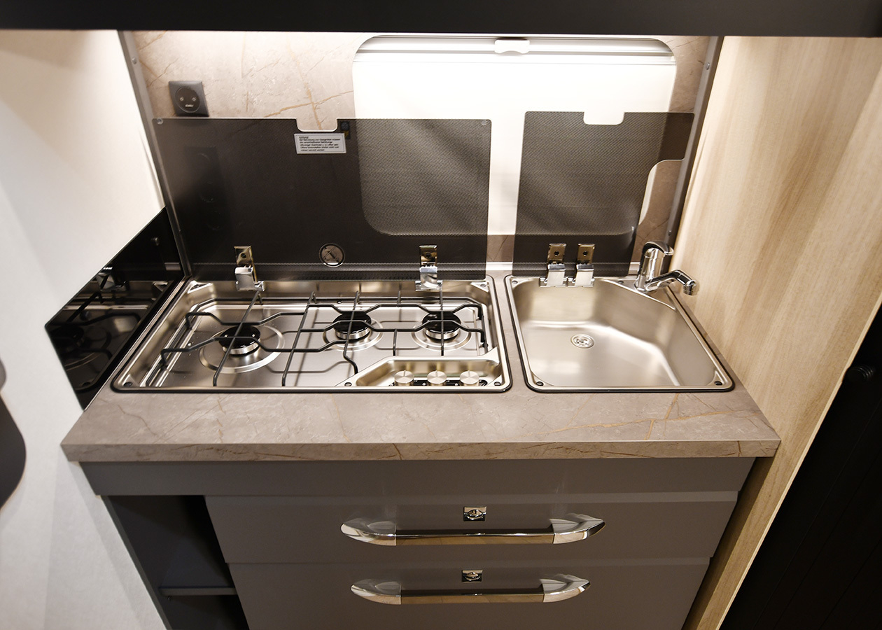 Hobby De Luxe 460 SL 2026 caravan
