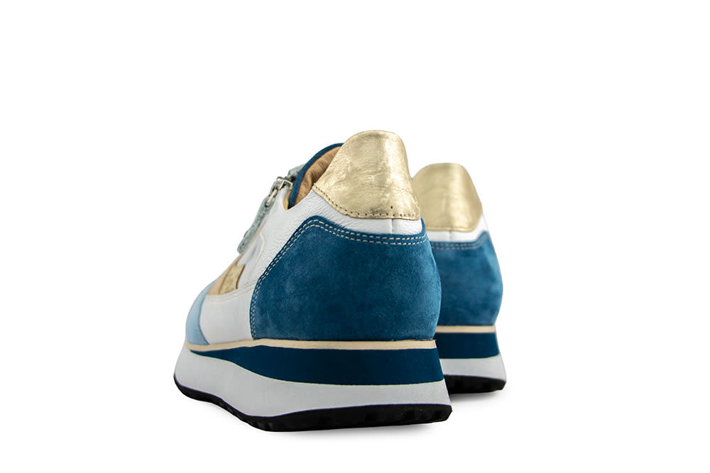 Footnotes Sneaker Elke White Suede Iceblue H