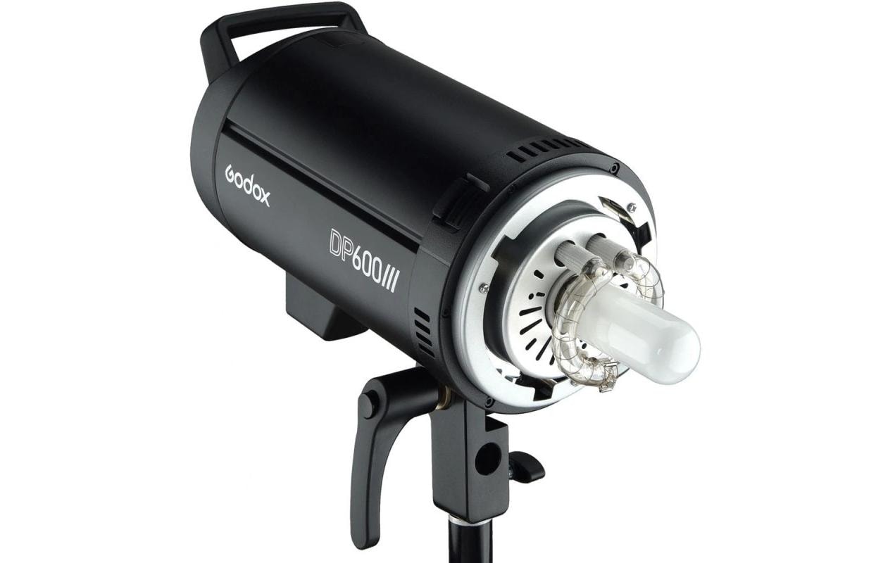 Blitzgerät DP600III Studio Flash<br>600Ws Studioblitz mit 2.4GHz Wireless X-System und Einstelllicht