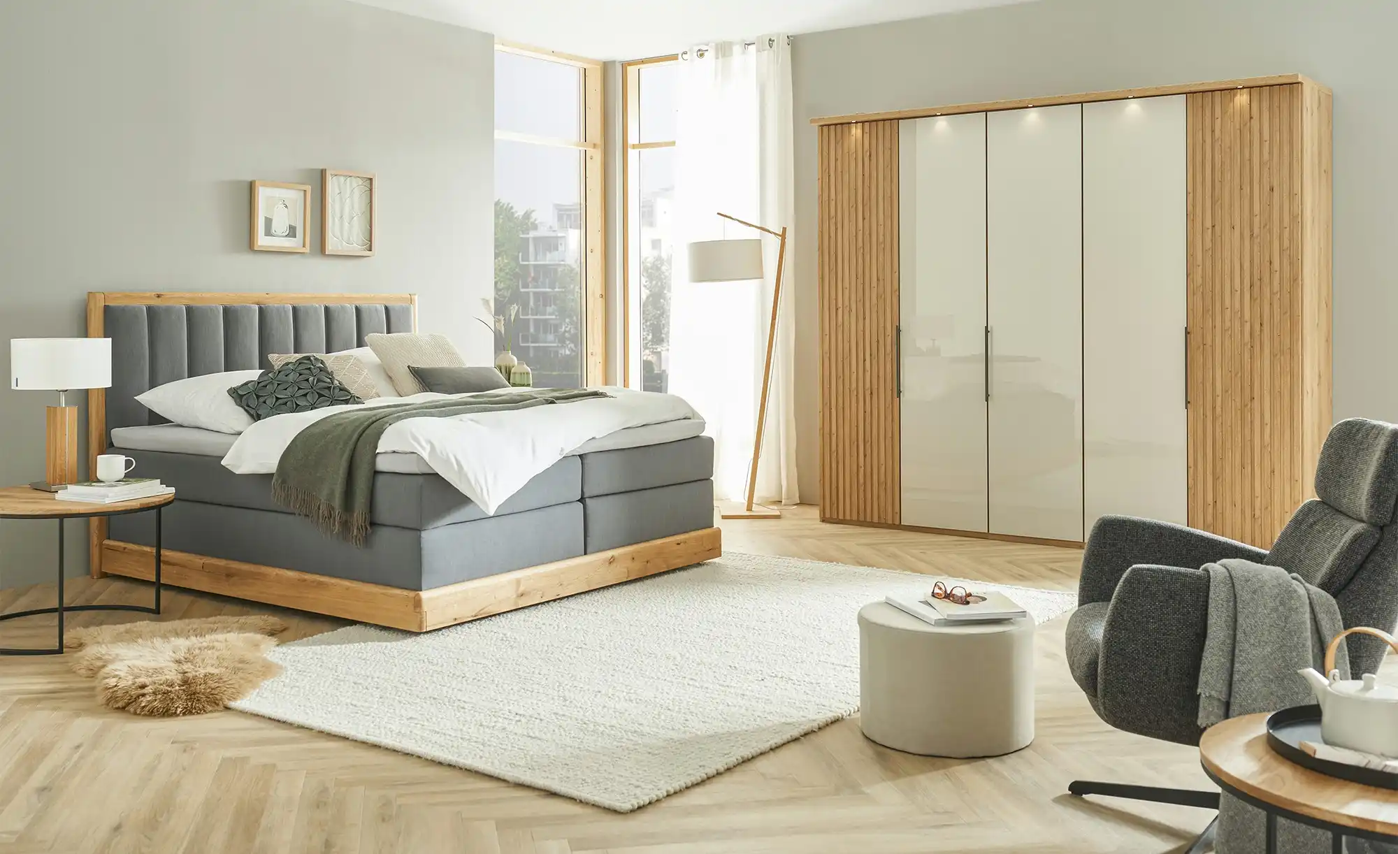 Switch Refresh Massivholz-Boxspringbett Alma