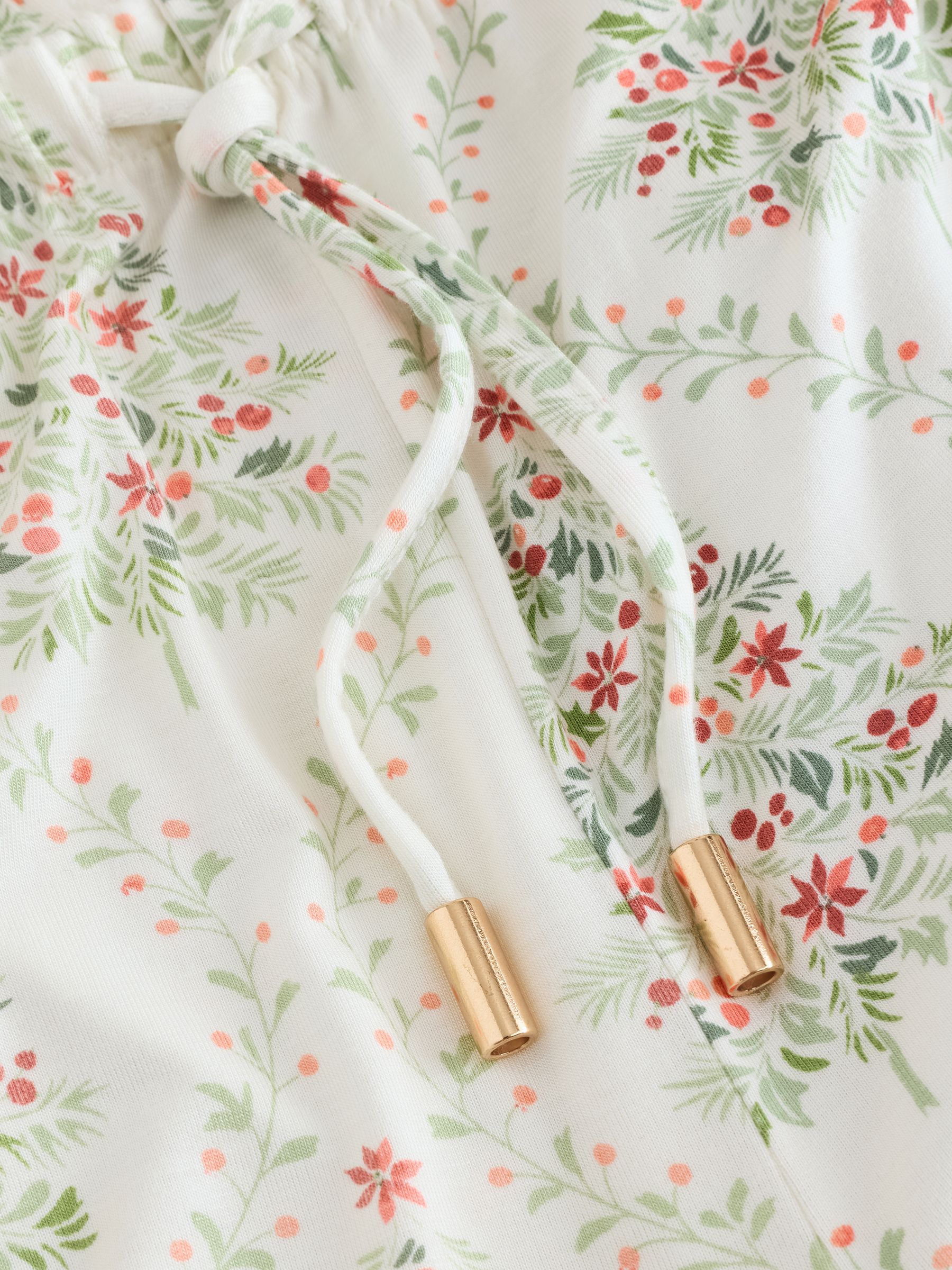 Laura Ashley Top met lange mouwen en kanten ribbels en Frestwick Glade Feestelijke Kerstmis Pyjama's