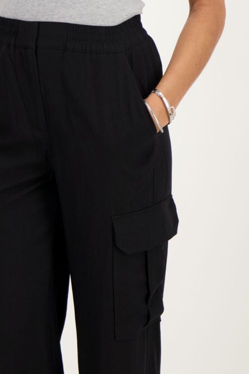 Zwarte cargo broek met elastieken tailleband