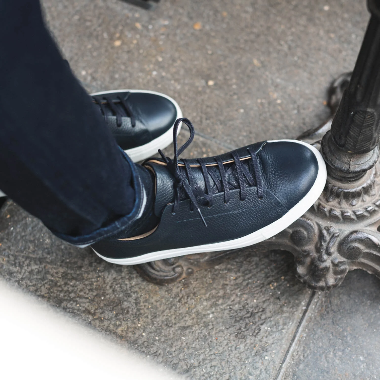 Kooper-Sneakers / Basket en cuir grainé marine