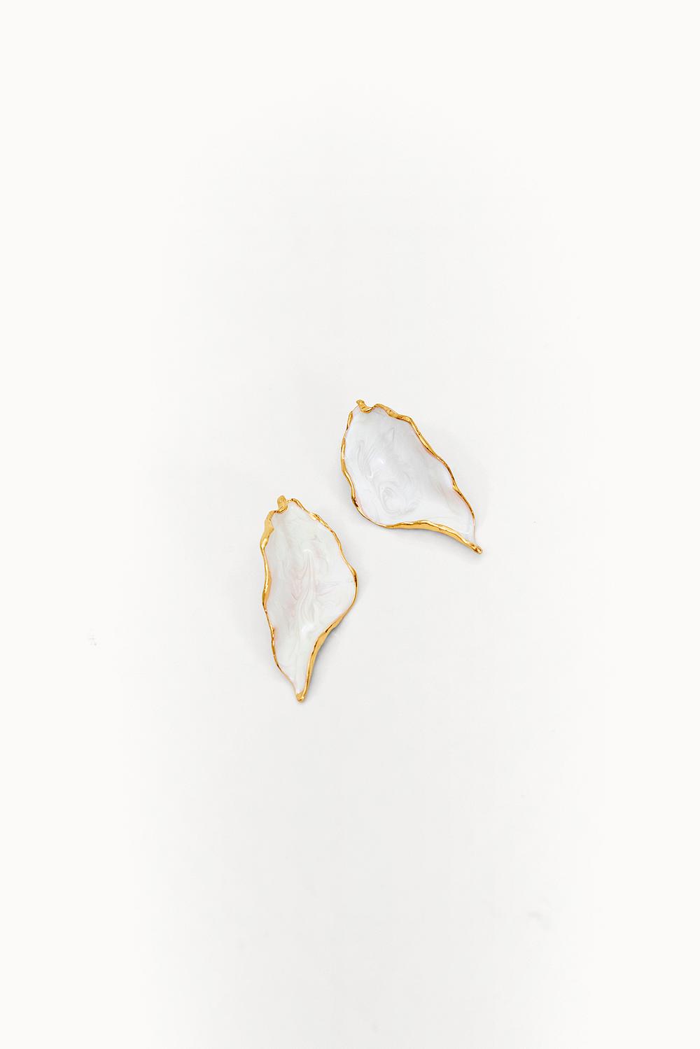 GRACEFUL STEPS - GOLD