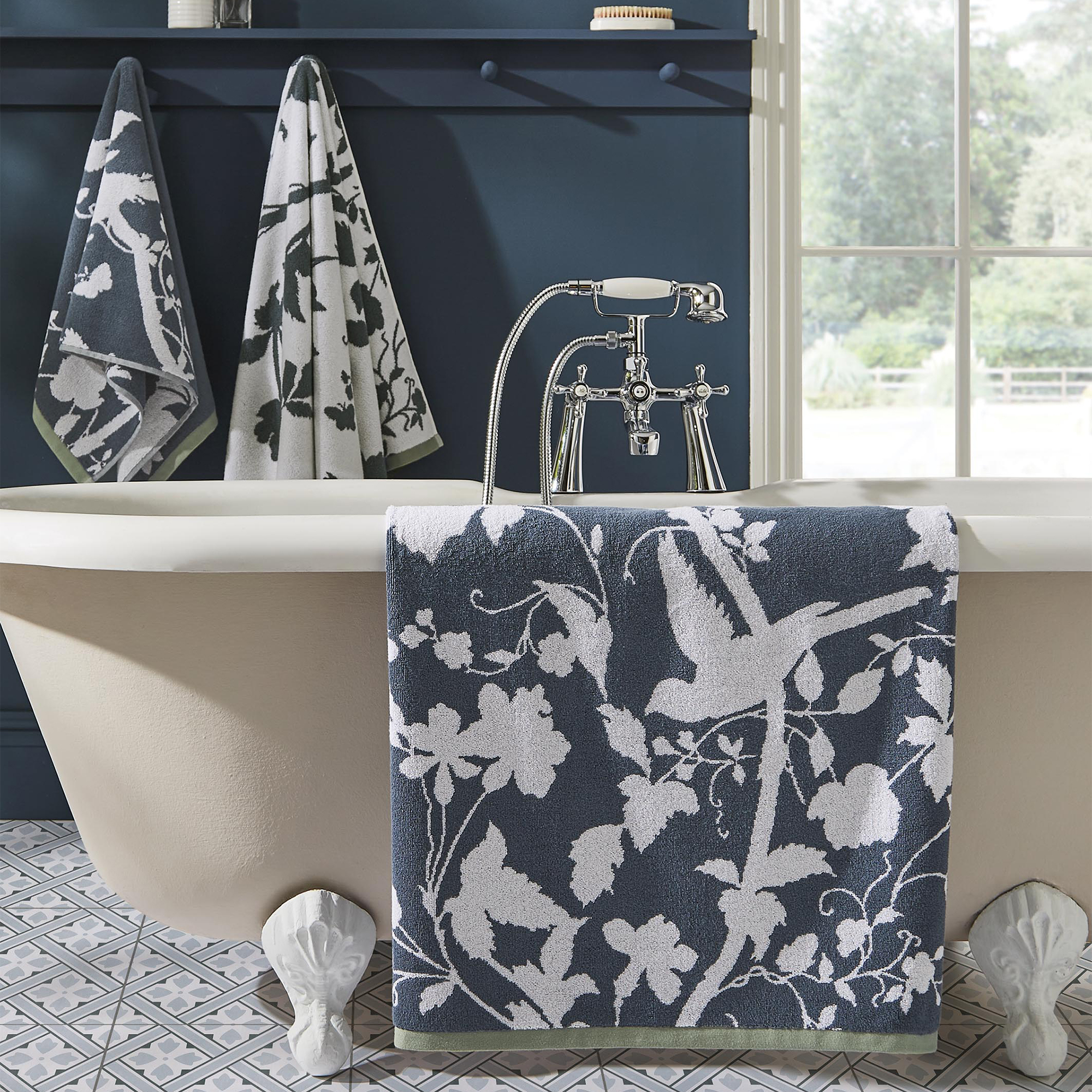 Badhanddoek Oriental Garden Dusky Seaspray 100x150 cm