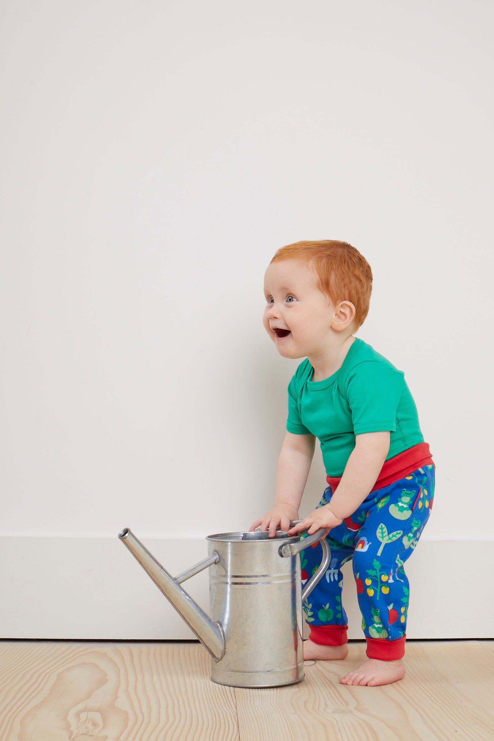 Toby Tiger Babyhose, Garten-Applikation