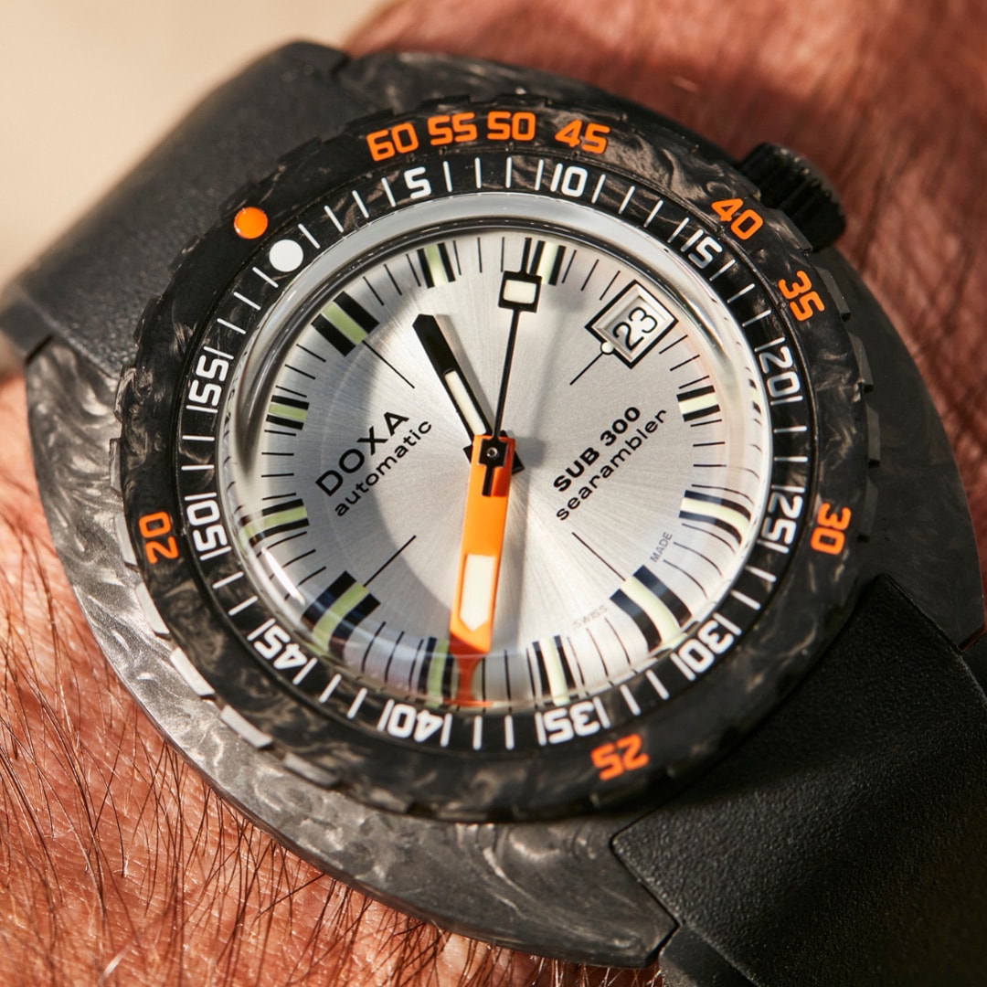 Doxa SUB 300 Carbon Searambler