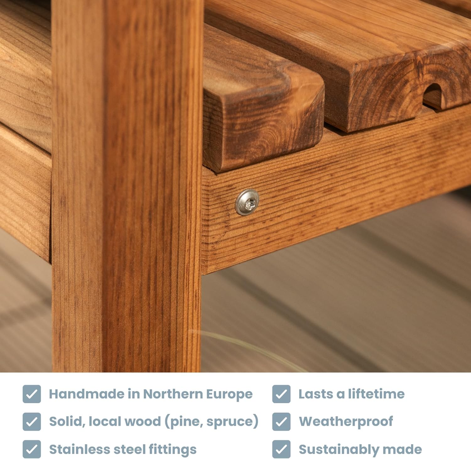 AMATA UNGURS Dreifachbank Modernes Design - Wetterfeste Holzbank für Draußen, Terrasse, Hinterhof und Garten Feuerstellen - Ergonomischer und Langlebiger Stuhl, Zeitloses Design (Braun)