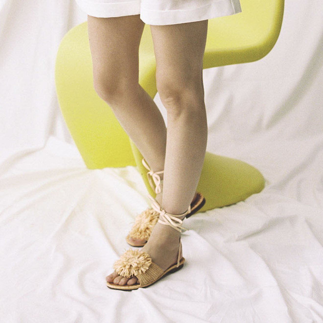 Mellow Yellow Sandales en Raphia Emma beiges