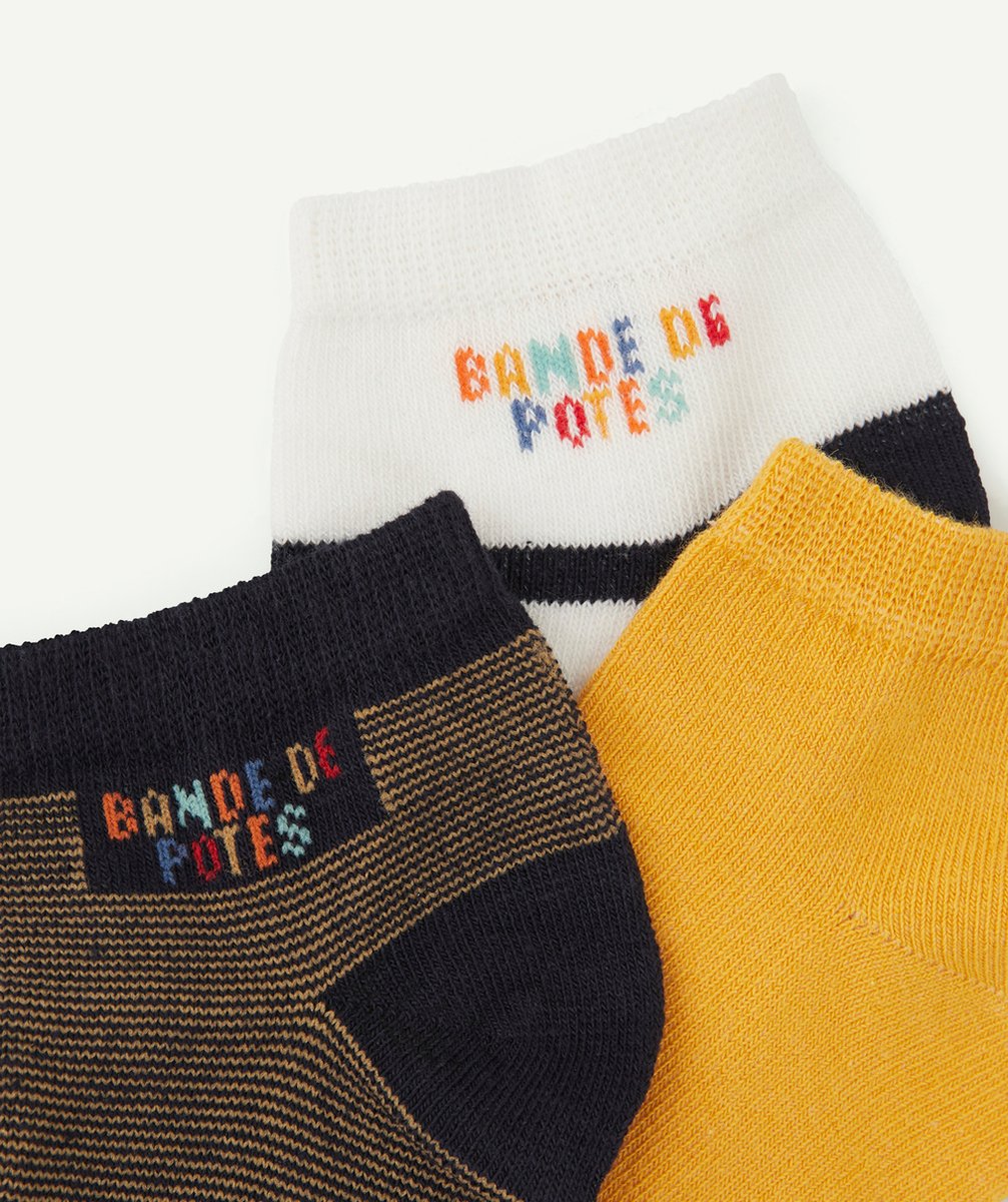 LOT DE 3 SOCQUETTES GARÇON AVEC RAYURES ET UNI JAUNE